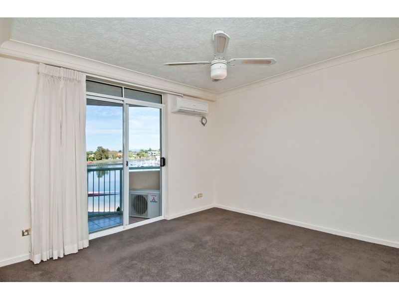 11/12 Taylor Street, Biggera Waters QLD 4216