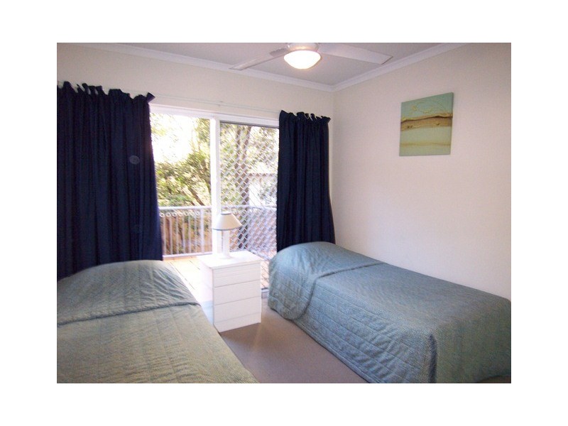 9A/220 Marine Pde, Labrador QLD 4215