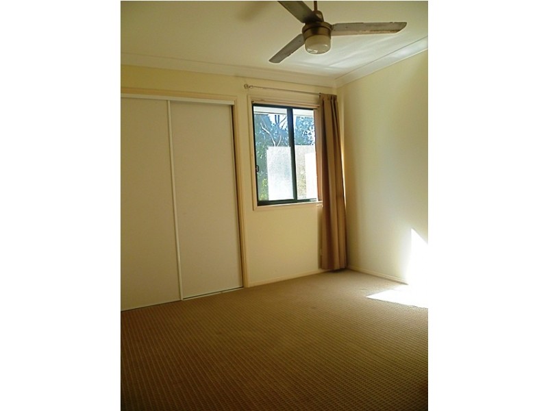 66 Marble Arch Place, Arundel QLD 4214