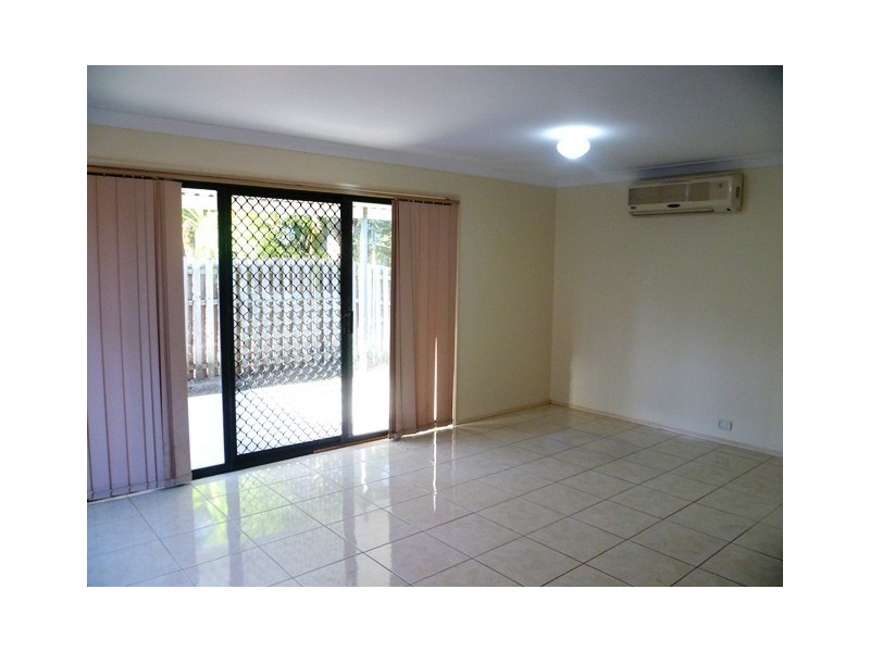 66 Marble Arch Place, Arundel QLD 4214