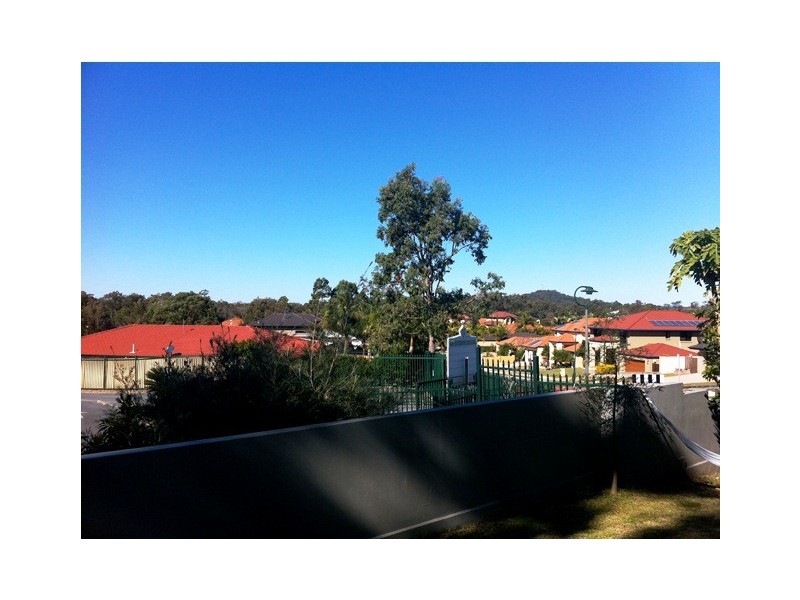 66 Marble Arch Place, Arundel QLD 4214