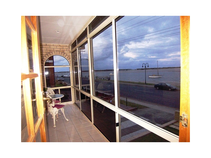 5/266 Marine Parade, Labrador QLD 4215
