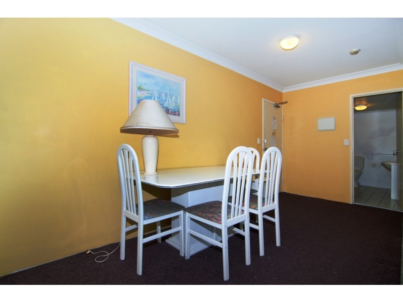 10/125 Frank Street, Labrador QLD 4215