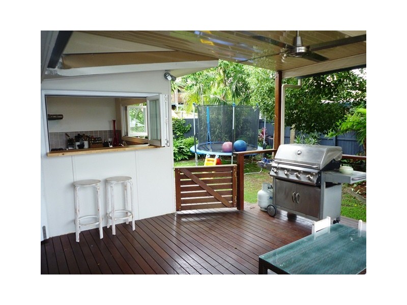 5 Mole Avenue, Southport QLD 4215