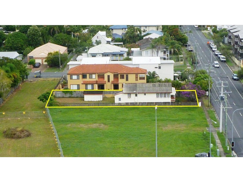 20 Robert Street, Labrador QLD 4215