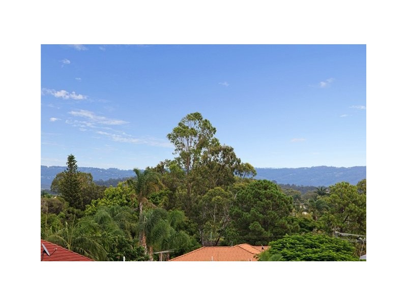 39 Frank Street, Labrador QLD 4215