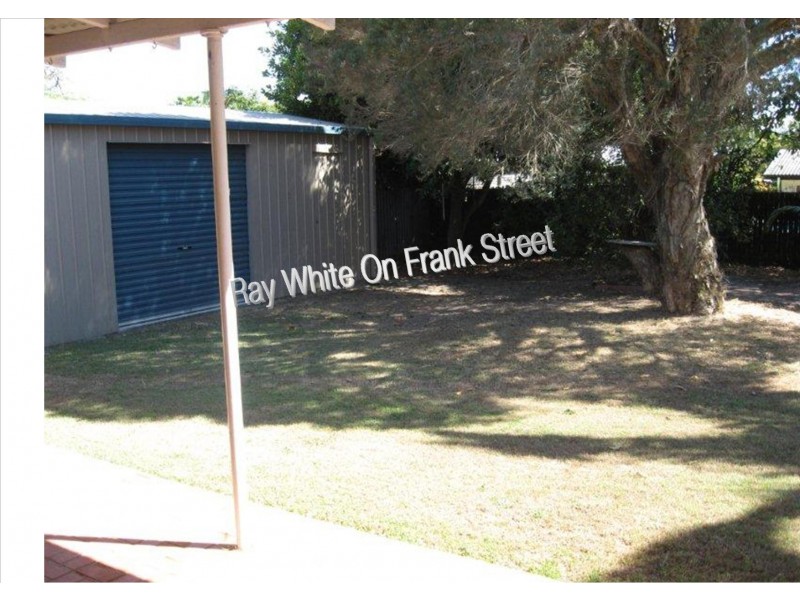 119 Central Street, Labrador QLD 4215