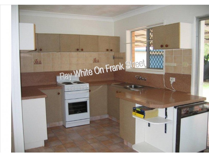 119 Central Street, Labrador QLD 4215