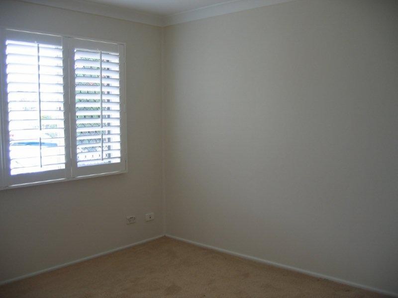 119 Central Street, Labrador QLD 4215