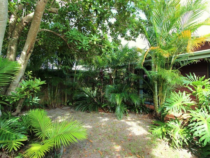 132 Paradise Parade, Paradise Point QLD 4216