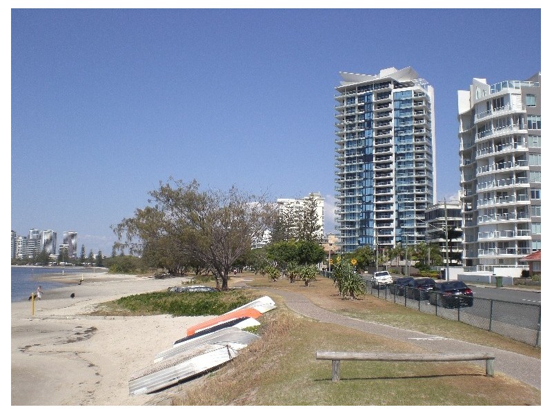 Labrador QLD 4215