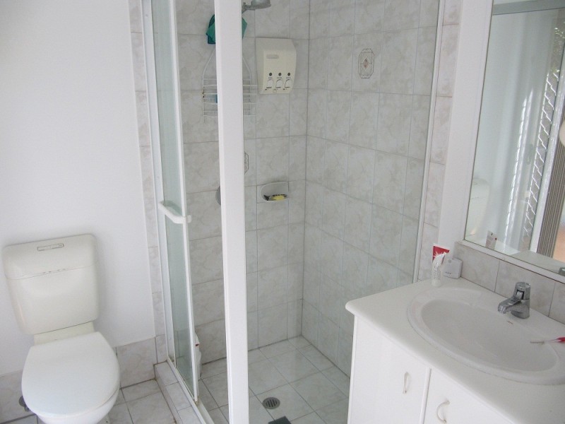 1/9 Madang Crescent, Runaway Bay QLD 4216