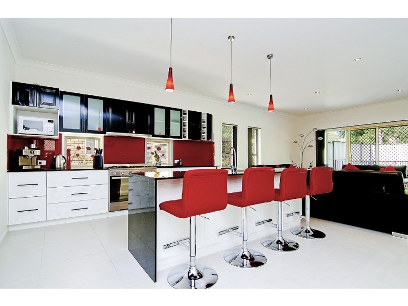 33 Turpin Road, Labrador QLD 4215