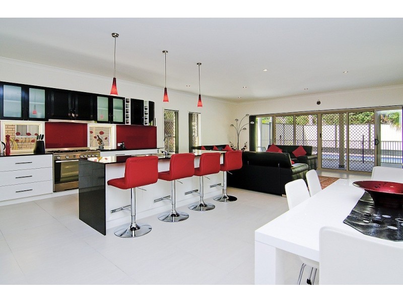 33 Turpin Road, Labrador QLD 4215