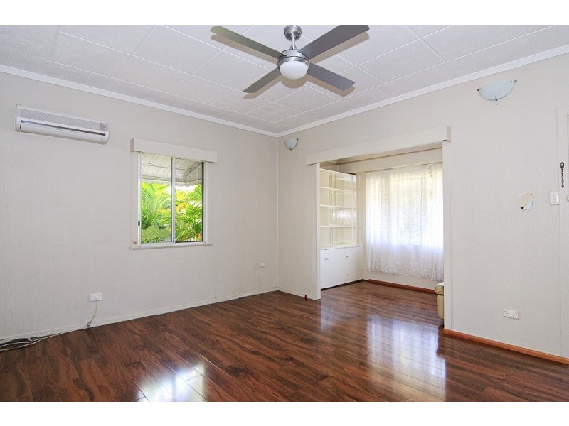 5 Locke Street, Southport QLD 4215