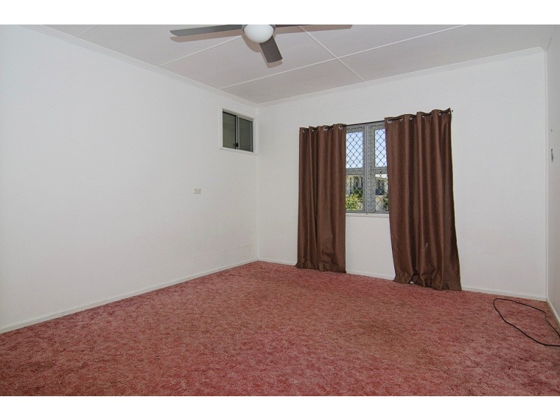 5 Locke Street, Southport QLD 4215