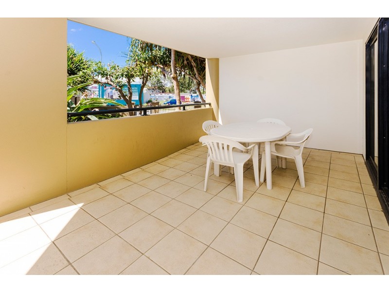 123/392 Marine Pde, Labrador QLD 4215