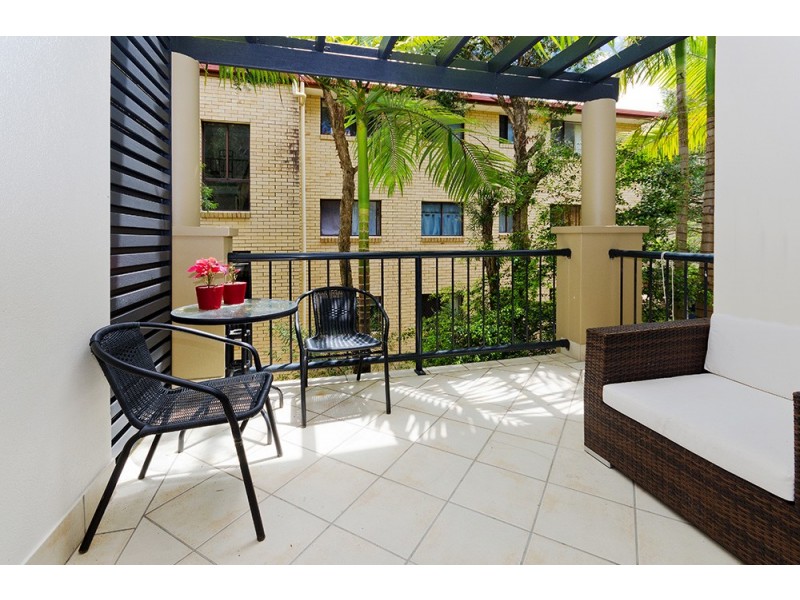 Labrador QLD 4215