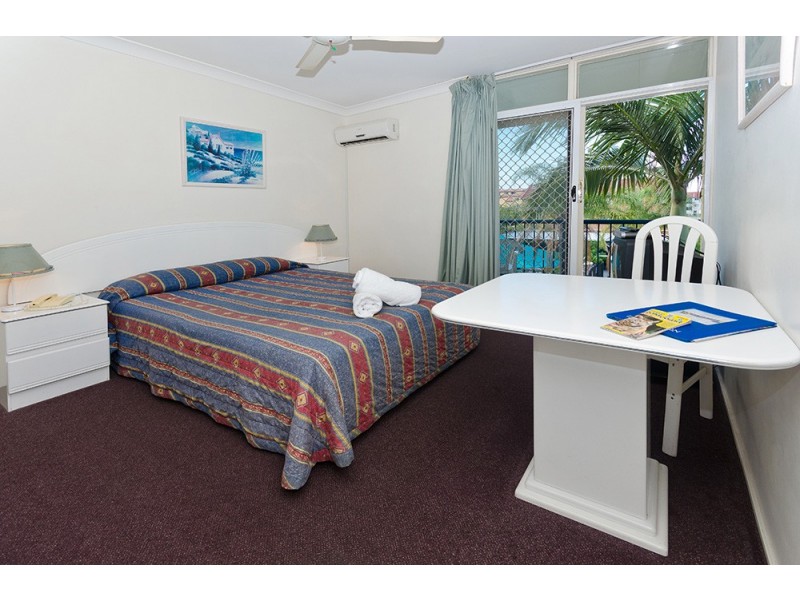 Labrador QLD 4215