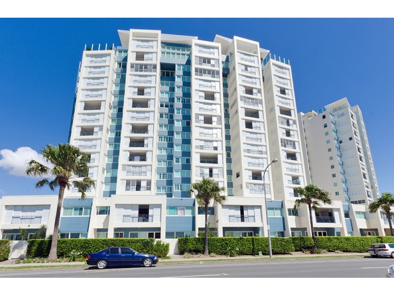 64/326 Marine Parade, Labrador QLD 4215
