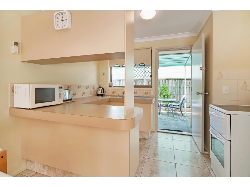 1/30 Proud Street, Labrador QLD 4215