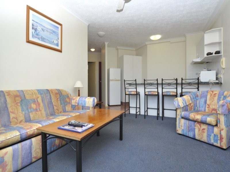 16/10-12 Bath Street, Labrador QLD 4215