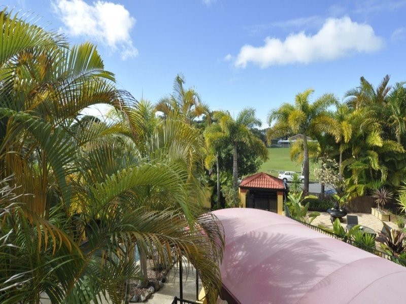 16/10-12 Bath Street, Labrador QLD 4215