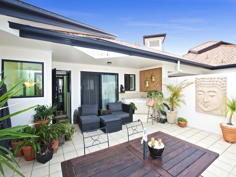 Labrador QLD 4215