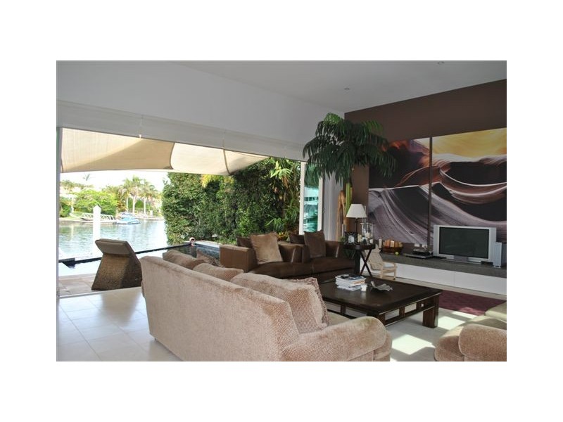 7081 Keyside Close, Sanctuary Cove QLD 4212