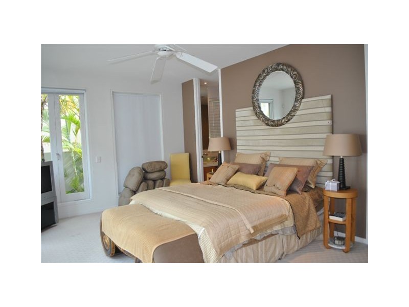 7081 Keyside Close, Sanctuary Cove QLD 4212
