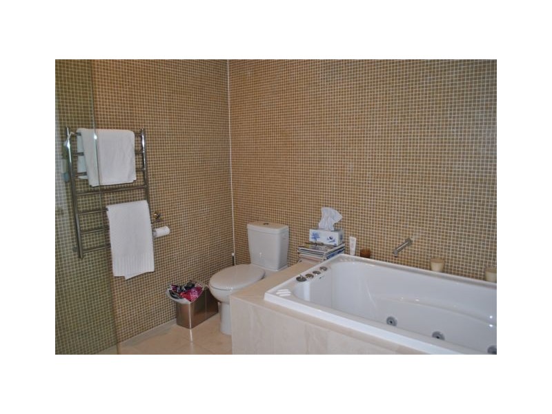 7081 Keyside Close, Sanctuary Cove QLD 4212