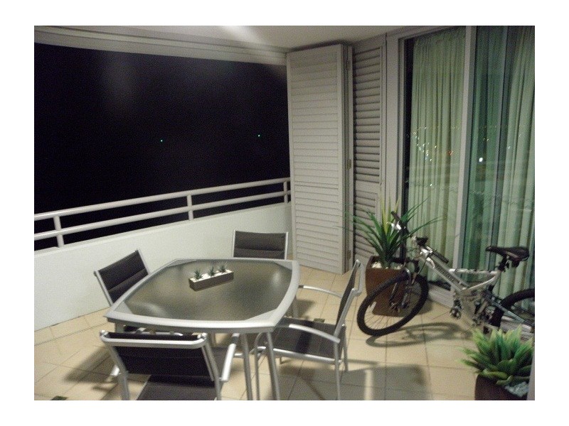 1112/360 Marine Parade, Labrador QLD 4215