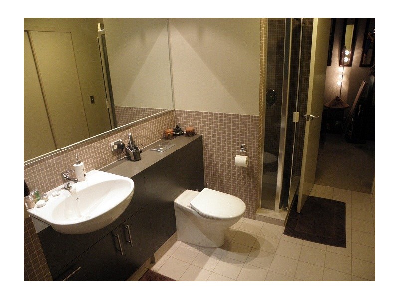 1112/360 Marine Parade, Labrador QLD 4215