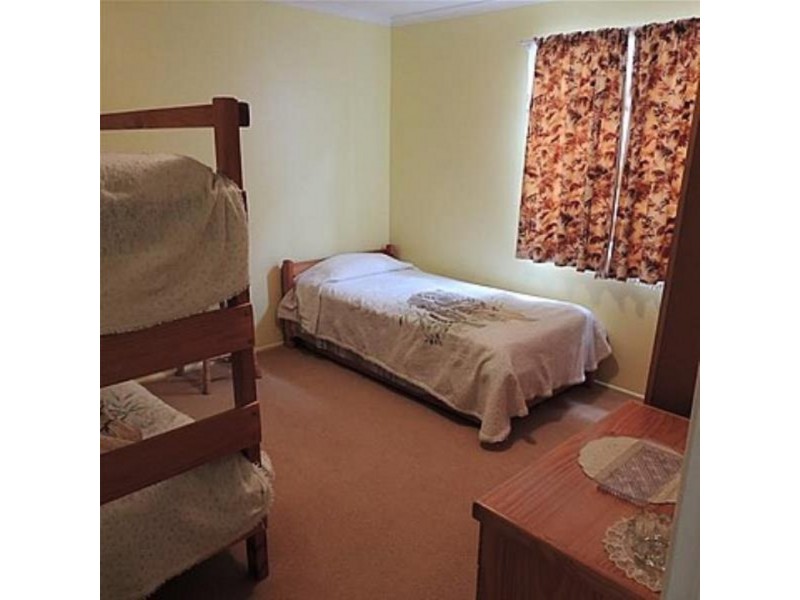 Unit 6/5 Proud St, Labrador QLD 4215