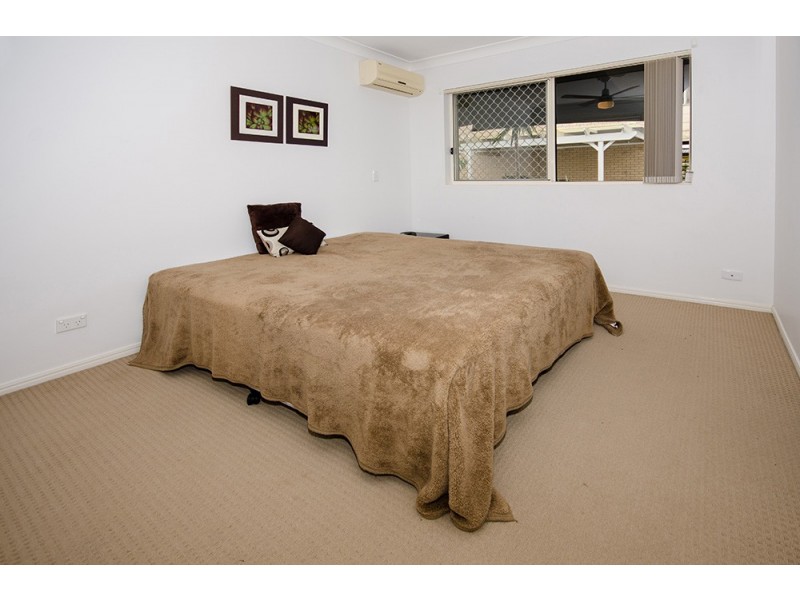 1/131 Muir Street, Labrador QLD 4215