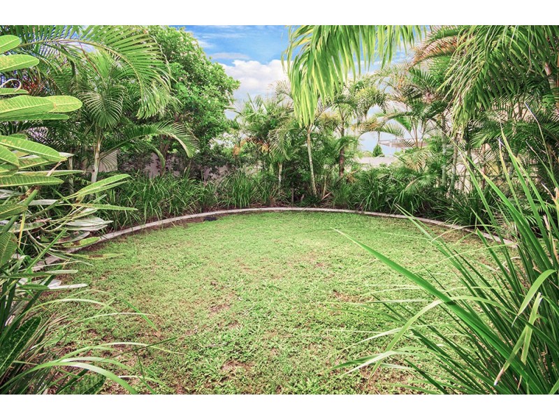 1/131 Muir Street, Labrador QLD 4215