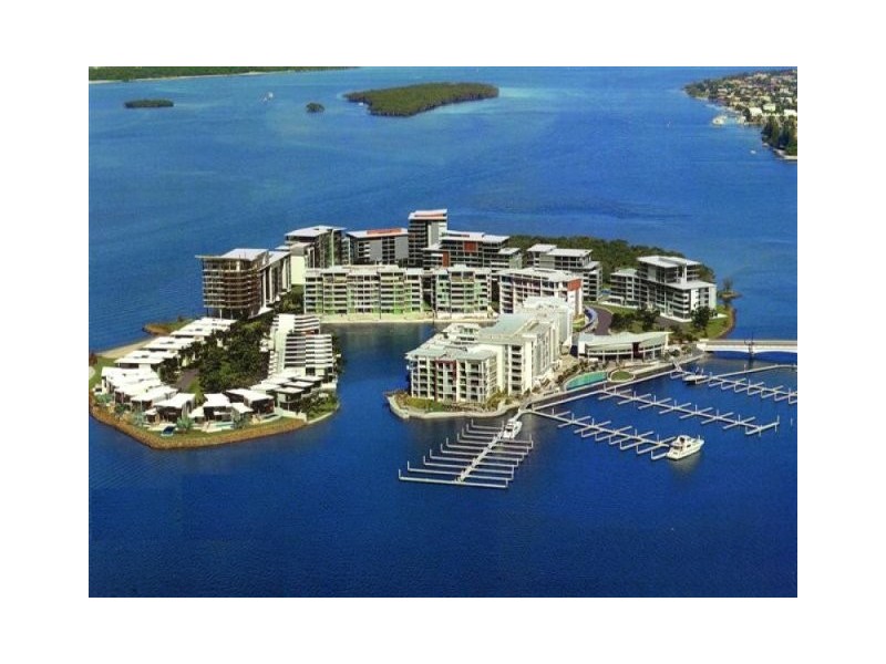 1 Ephraim Island, Paradise Point QLD 4216