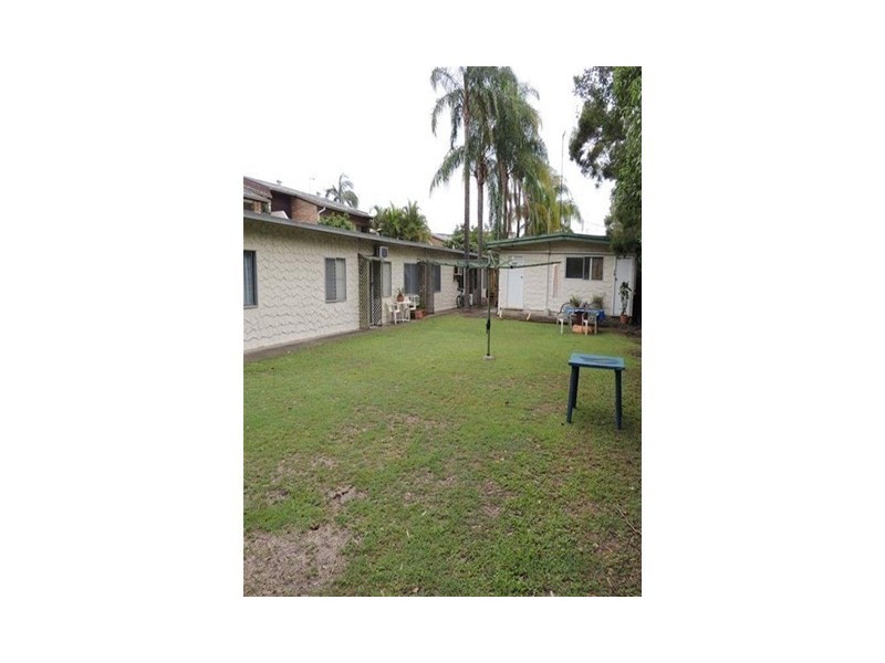 3/5 PROUD STREET, Labrador QLD 4215