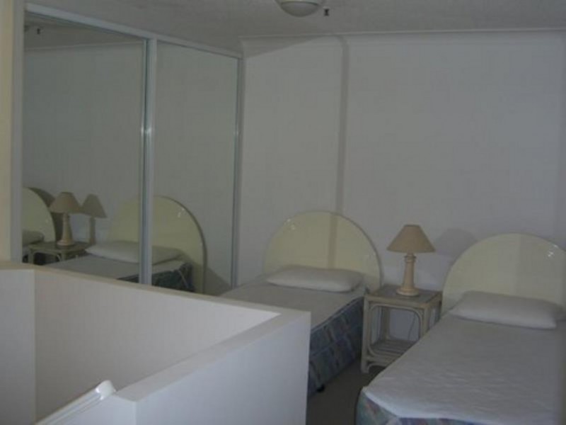 452 Marine Pde, Biggera Waters QLD 4216