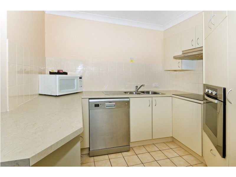 41/37 Bayview Street, Runaway Bay QLD 4216