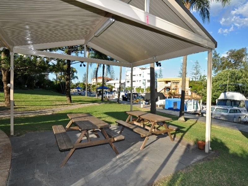 41/37 Bayview Street, Runaway Bay QLD 4216