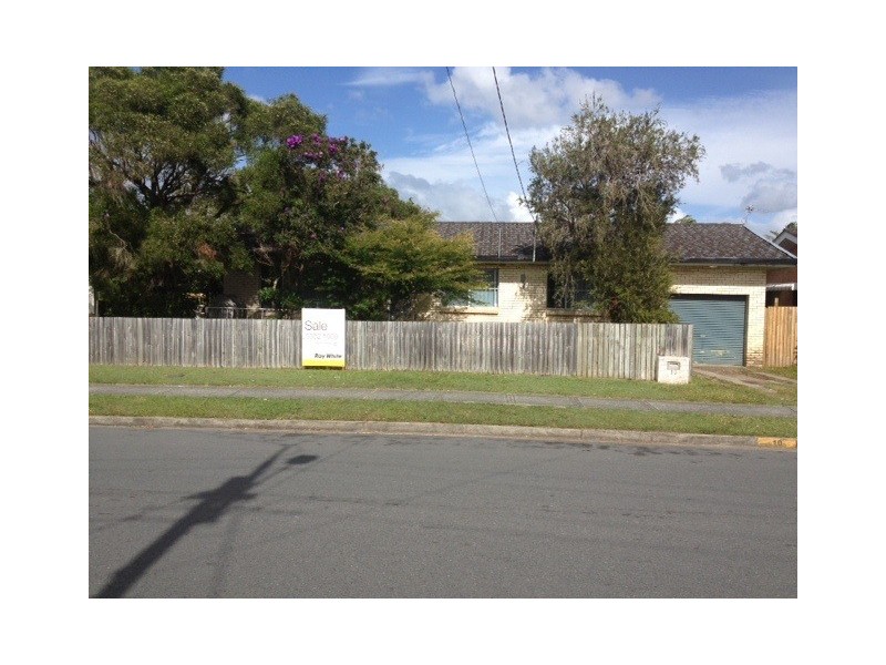 10 Ashton Street, Labrador QLD 4215