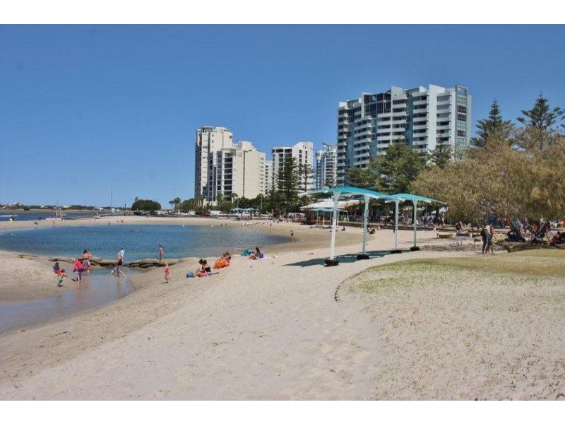 111/392 Marine Parade, Labrador QLD 4215