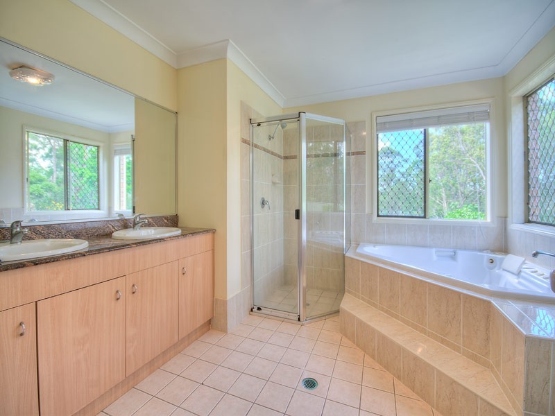 14 Byfield Court, Nerang QLD 4211