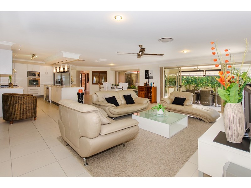 18 Leander Circuit, Oxenford QLD 4210