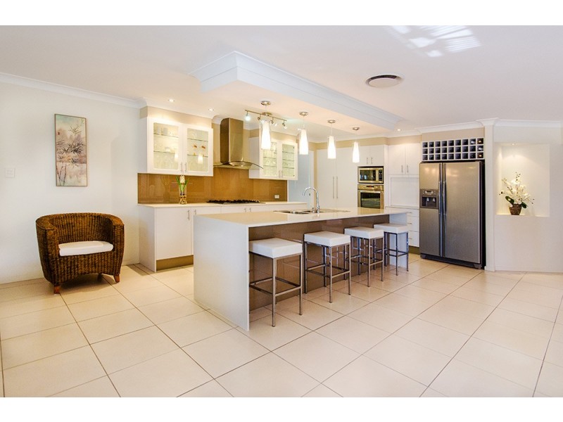 18 Leander Circuit, Oxenford QLD 4210