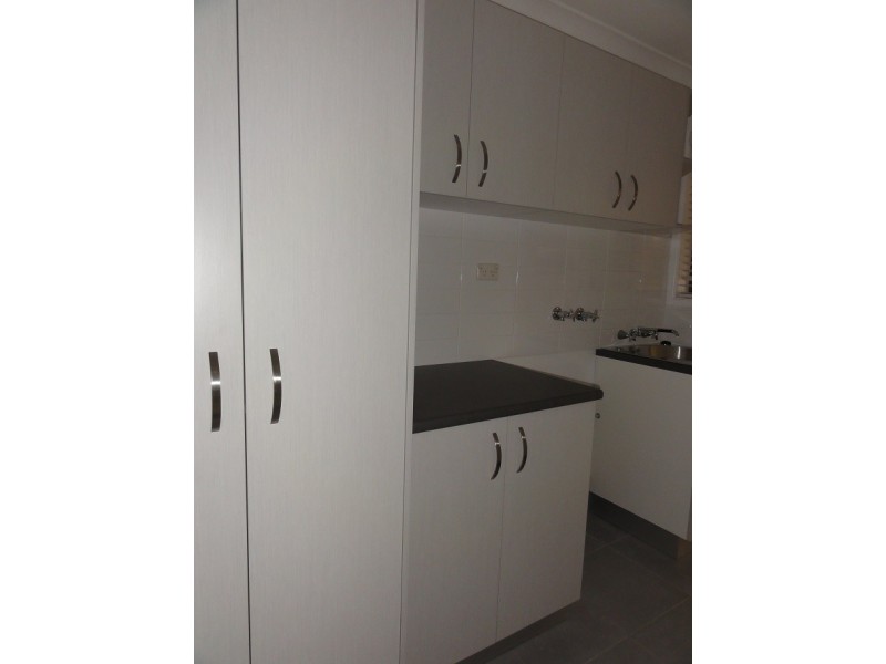 1/6 Eurimbula Court, Paradise Point QLD 4216