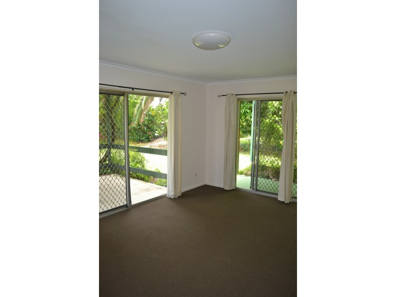 1/10 Tuesley Esmt, Southport QLD 4215