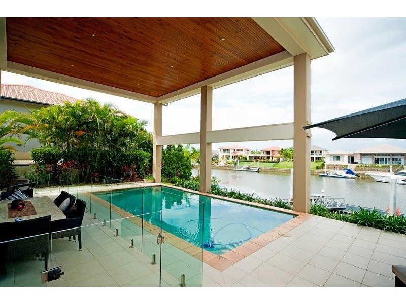 2305 Belmont Court, Hope Island QLD 4212