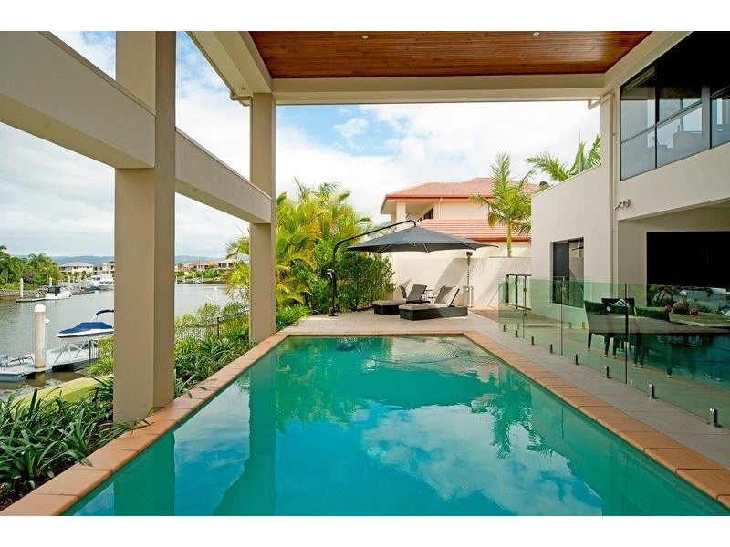 2305 Belmont Court, Hope Island QLD 4212